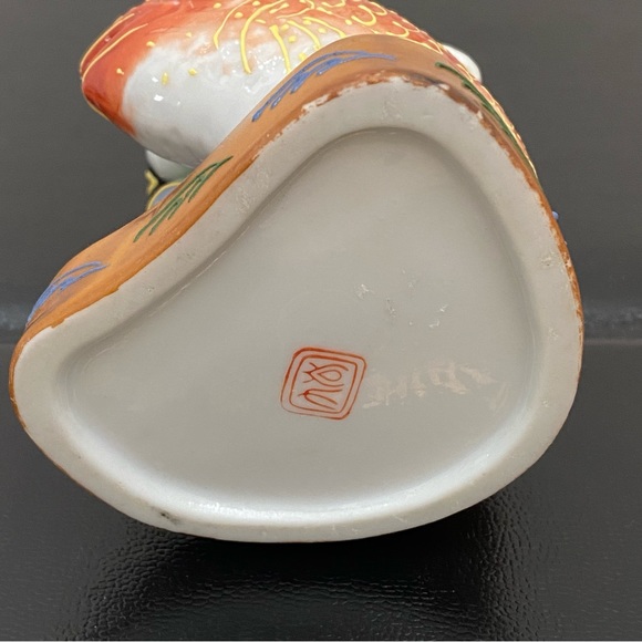 Vintage Signed Kutani Ebisu God Of Fishermen and Luck 5.75” Porcelain Figurine - Picture 12 of 15